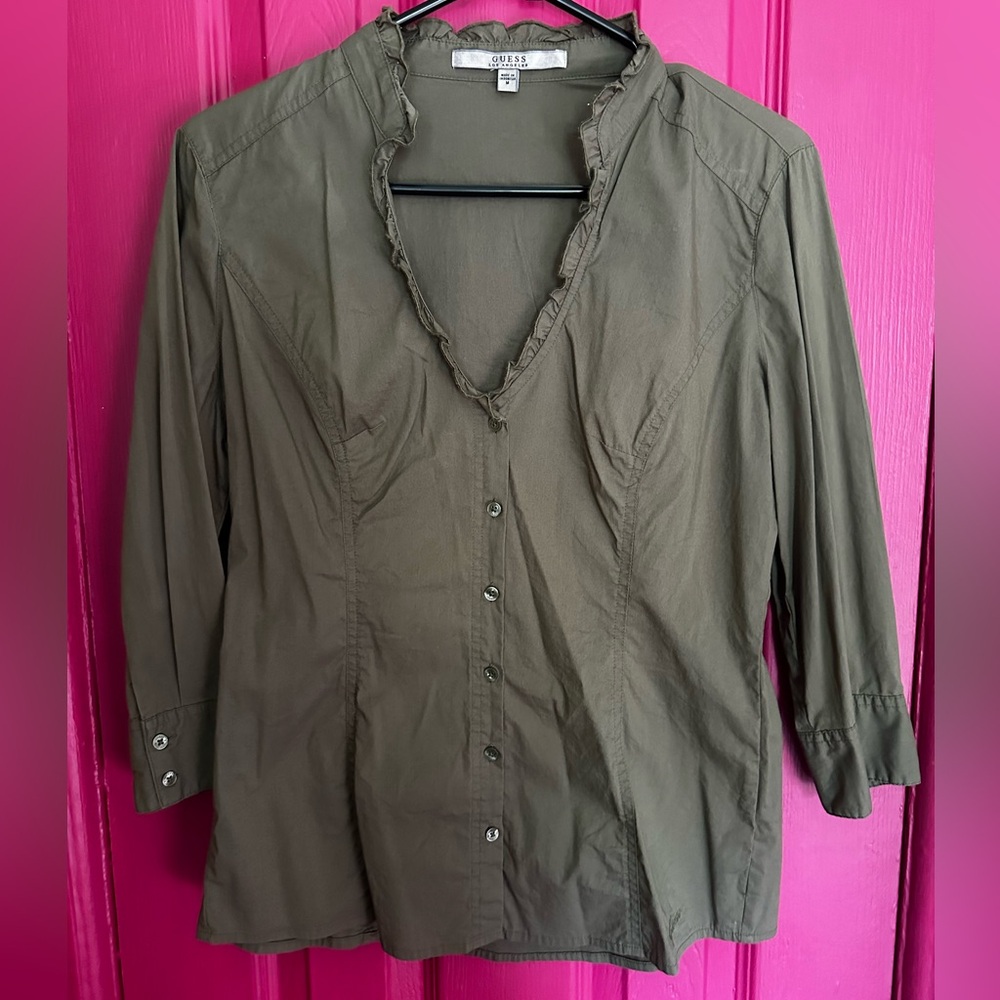 Ruffle collar v cut guess blouse